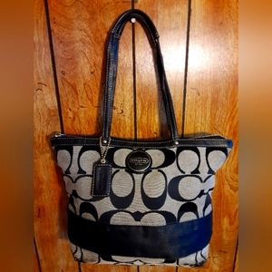 A Fabulous Coach  Purse that is sure to Add Joy to Your Everyday To-dos